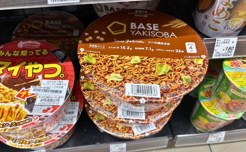 ベース焼きそばはナチュラルローソンで売っている