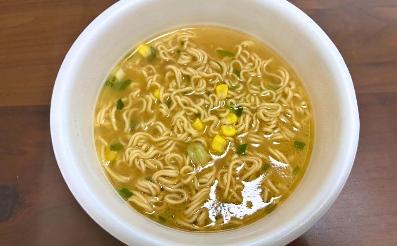 ベースラーメンはおいしくはないがまずくもない