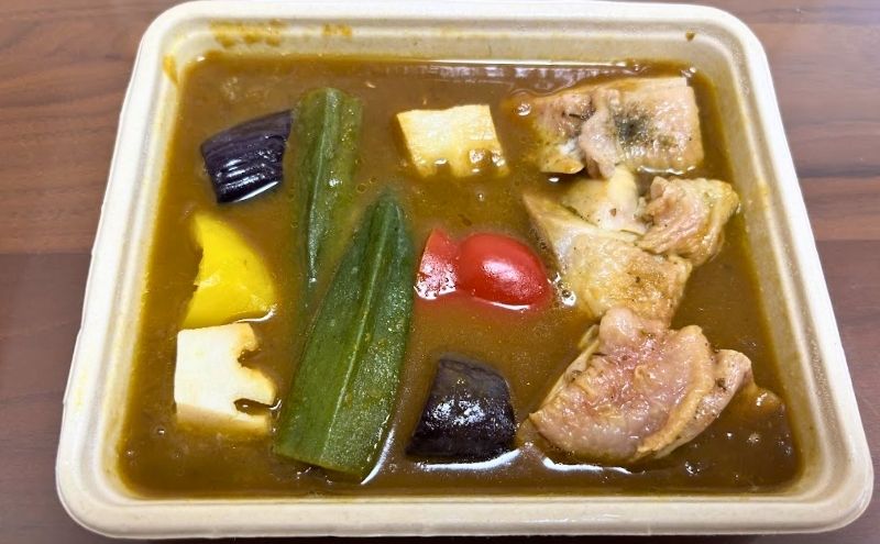 デリピックス>ハーブチキンカレーとチャツネのアクセント:全体