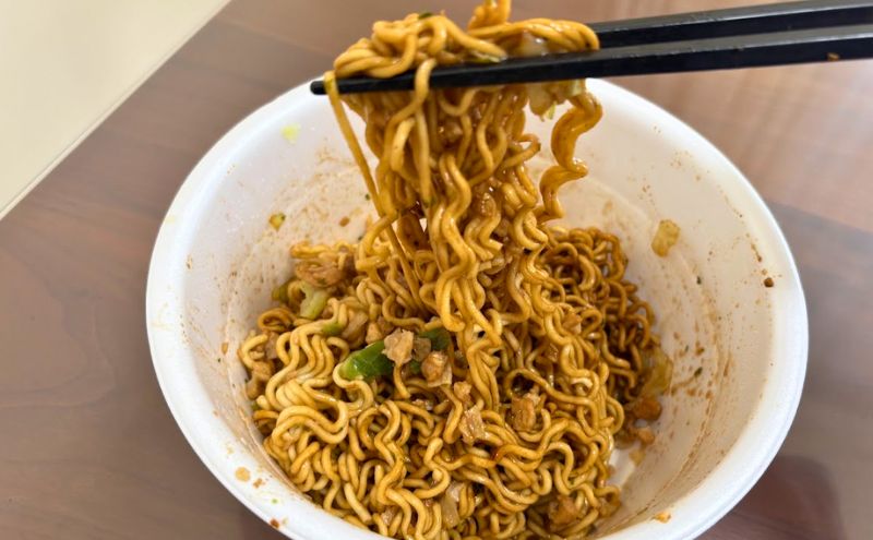 ベース焼きそばとベースラーメンの満足度(腹持ち)