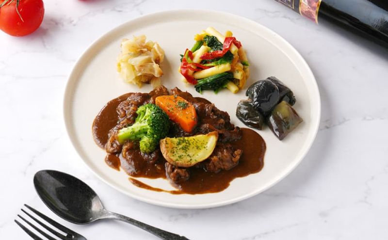 デリピックスの食事イメージ:じっくり煮込んだビーフシチュー赤ワイン仕立て