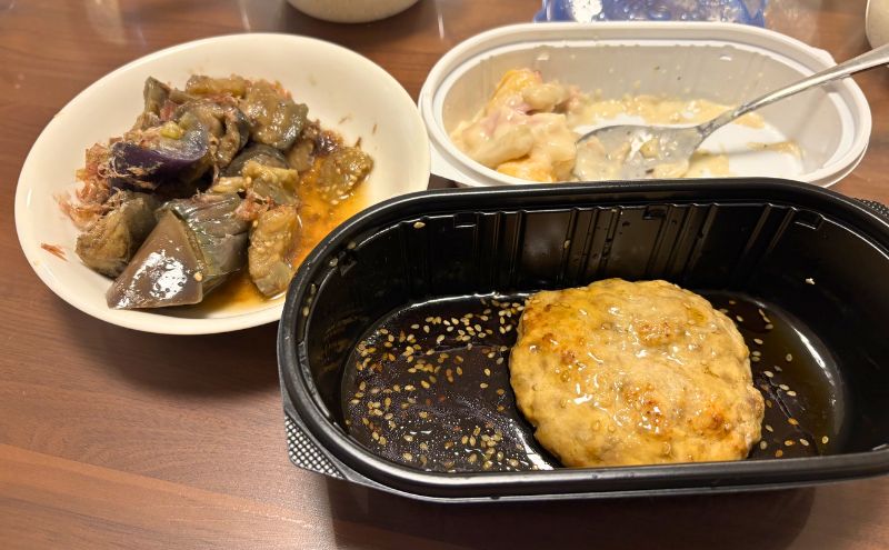 つくりおき.jpを容器のまま出せば更に時短