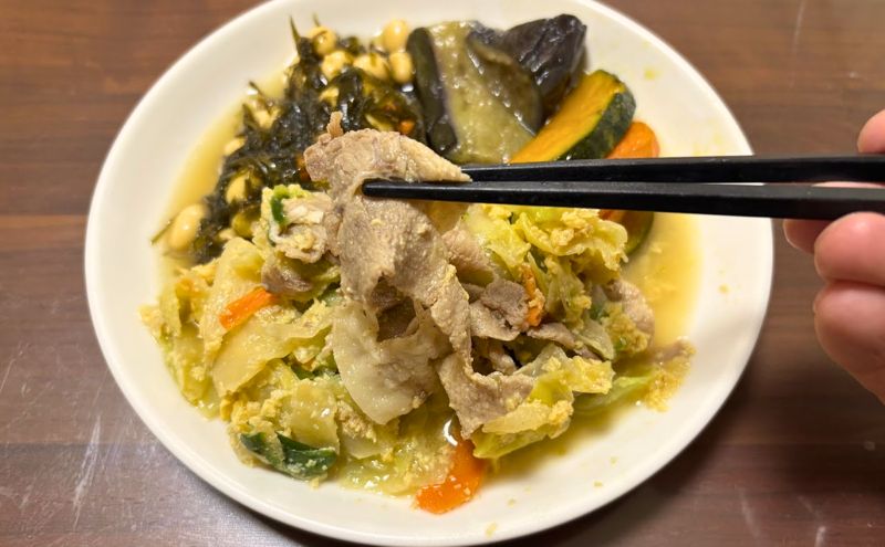 わんまいる健幸ディナー>3食目:大山豚とキャベツと玉ねぎのチャンプルー:豚肉