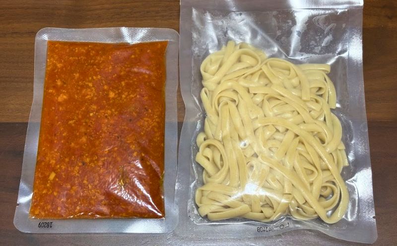 フィットディッシュのエビトマトパスタのパッケージ
