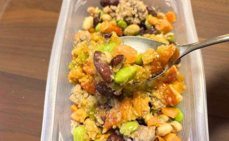 シェフの無添つくりおき:サルササラダをスプーンで実食
