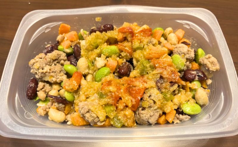 シェフの無添つくりおき:辛くないトマトと豆のサルササラダ