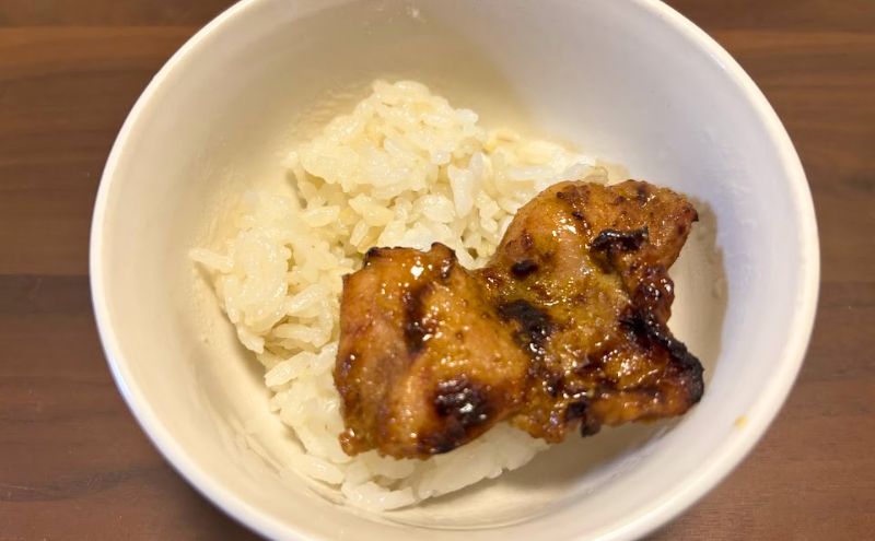 シェフの無添つくりおき:タンドリーチキンをご飯に乗せた一皿