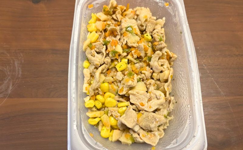 シェフの無添つくりおき:国産豚と5種野菜のピラフの具