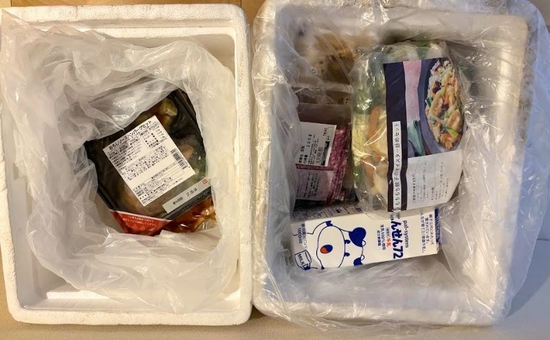 パルシステムの冷蔵品と冷凍品を分けて保冷剤と一緒に配達