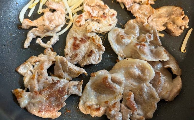産直豚カタロース切落し(焼いたところ)
